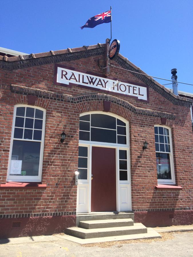 Mossburn Railway Hotel Eksteriør bilde